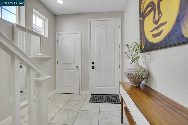 244 Selby Ln, Livermore CA: https://media.crmls.org/mediaz/58168c21-175d-4817-81e9-f0193dbfbabb.jpg