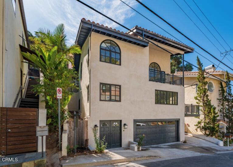 8032 Willow Glen Road