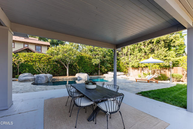 1954 Primrose Avenue, South Pasadena CA: https://media.crmls.org/mediaz/58175a65-72f1-4f8d-b073-a6d170008433.jpg