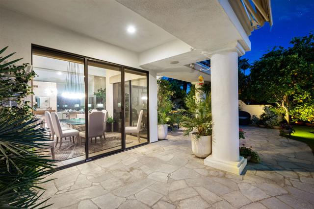 55197 Southern, La Quinta CA: https://media.crmls.org/mediaz/58179ea6-1434-4031-ad6a-cb3711eadcb4.jpg
