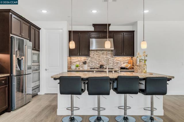 1553 S Perkins Place, Mountain House CA: https://media.crmls.org/mediaz/5817c639-3d05-4e31-8859-c99a69d0695f.jpg