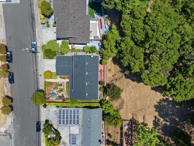 3457 Hackamore Dr, Hayward CA: https://media.crmls.org/mediaz/5817ca6c-ab91-4264-8bed-5a3d5b40bd04.jpg
