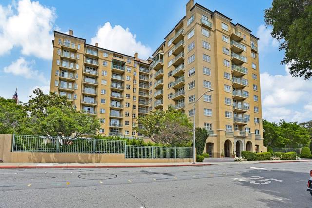 1 Baldwin Avenue, San Mateo CA: https://media.crmls.org/mediaz/58185c16-78ad-43cd-baed-092f621b1603.jpg