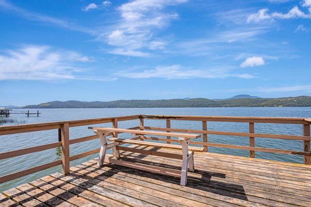 12340 Lakeshore Drive, Clearlake CA: https://media.crmls.org/mediaz/581885d6-1056-4149-8d43-55a73a6cbada.jpg