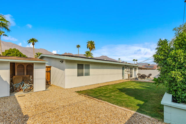 52790 Avenida Obregon, La Quinta CA: https://media.crmls.org/mediaz/58189904-7381-49f6-9f3c-7d9c36bac0eb.jpg