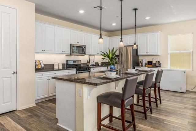2910 Lucia Jade Loop, San Diego CA: https://media.crmls.org/mediaz/5818a3e5-f20f-4503-96a4-b0c1d197ae4c.jpg