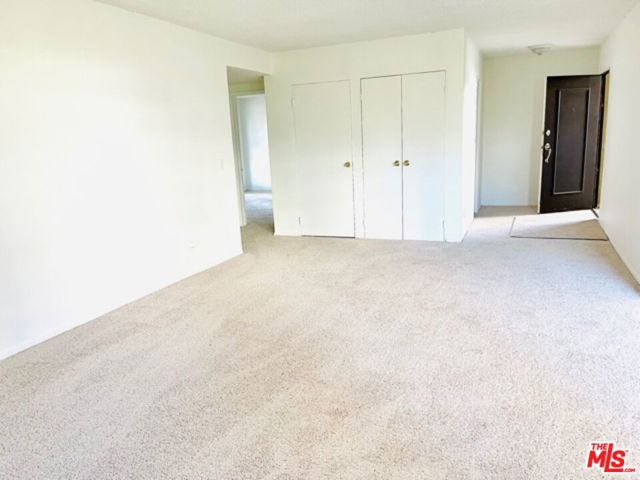 11789 Montana Avenue, Los Angeles CA: https://media.crmls.org/mediaz/581a87a4-26a8-461d-a13b-e5a188a1a786.jpg