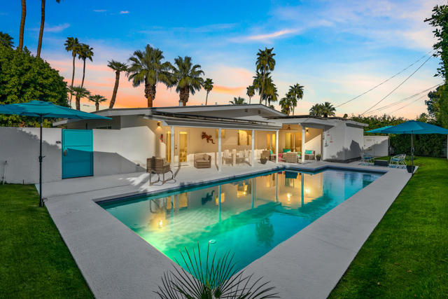 1175 E San Lucas Road, Palm Springs CA: https://media.crmls.org/mediaz/581ab38e-5739-46b3-8b32-90fa2d7c2d5b.jpg