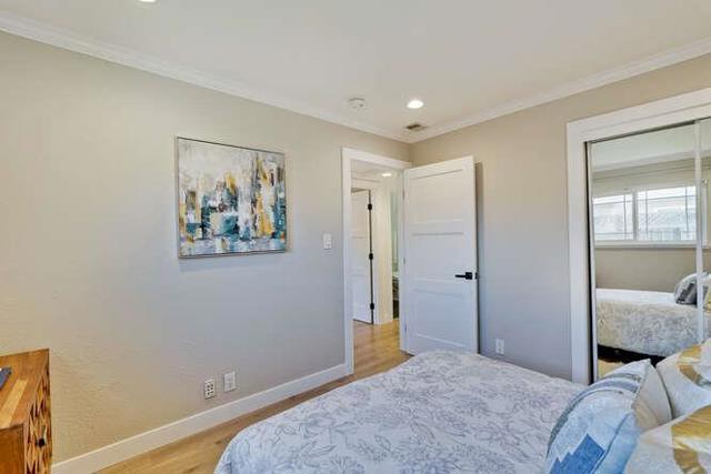 898 La Plata Plaza, Campbell CA: https://media.crmls.org/mediaz/581b5dc5-111d-4070-8216-9d3720e4f1e6.jpg