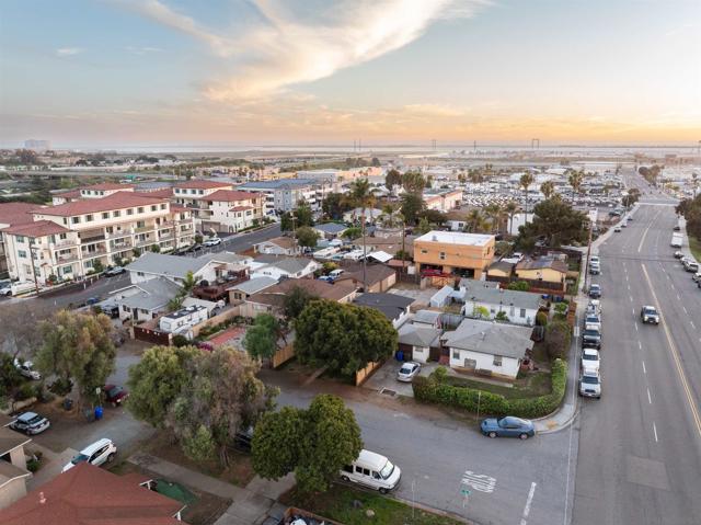 3008 C Ave, National City CA: https://media.crmls.org/mediaz/581bde76-f8ce-42f6-930d-3bab522f5ba9.jpg