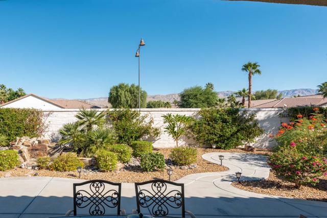 80608 Avenida Santa Carmen, Indio CA: https://media.crmls.org/mediaz/581c04f3-4bd1-4e06-897e-94ca7120c6bd.jpg