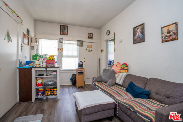 Image 16 of 22 For 1645 48th Street