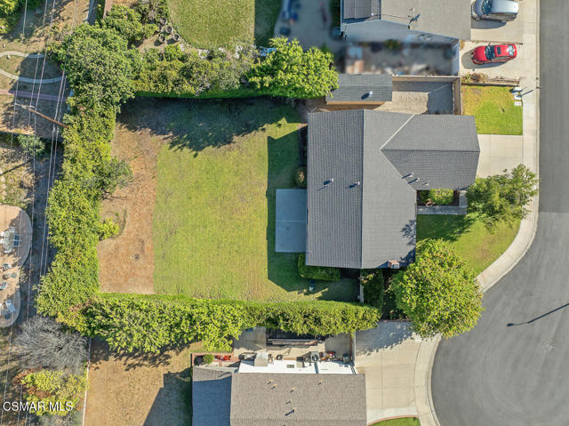 1368 Sheffield Place, Thousand Oaks CA: https://media.crmls.org/mediaz/581c4688-2ca1-4d29-a536-632238417466.jpg