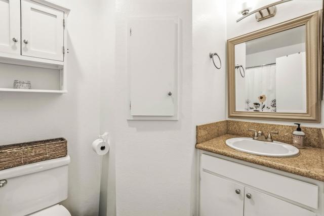 Image 18 of 38 For 4847 Parks Avenue 25