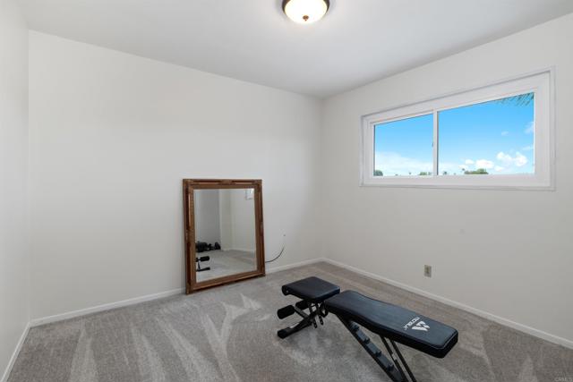 5448 Noah Way, San Diego CA: https://media.crmls.org/mediaz/581d5031-91a9-4e07-96c3-4097c7901c5b.jpg