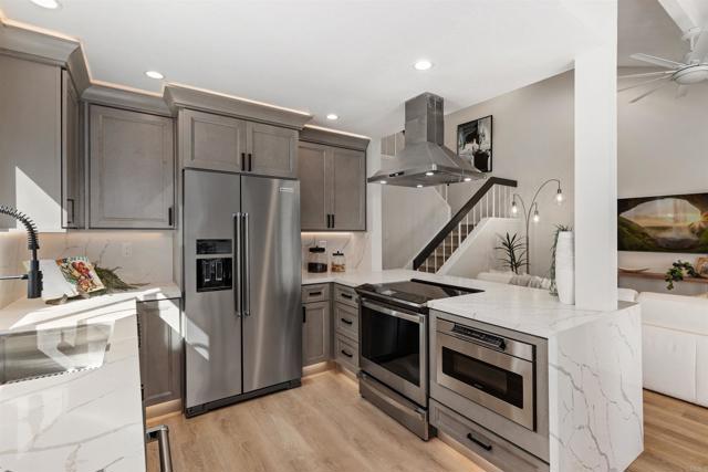 Detail Gallery Image 13 of 42 For 1455 Bridgeview Drive, San Diego,  CA 92105 - 3 Beds | 2 Baths