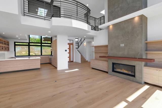 600 Sea View Terrace, La Selva Beach CA: https://media.crmls.org/mediaz/581d6e91-f8b6-484b-81bc-8f18b813389d.jpg