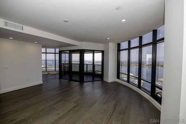 100 Harbor Drive, San Diego CA: https://media.crmls.org/mediaz/581da7a7-8ff0-4be1-8c01-4ffc3c3db01c.jpg