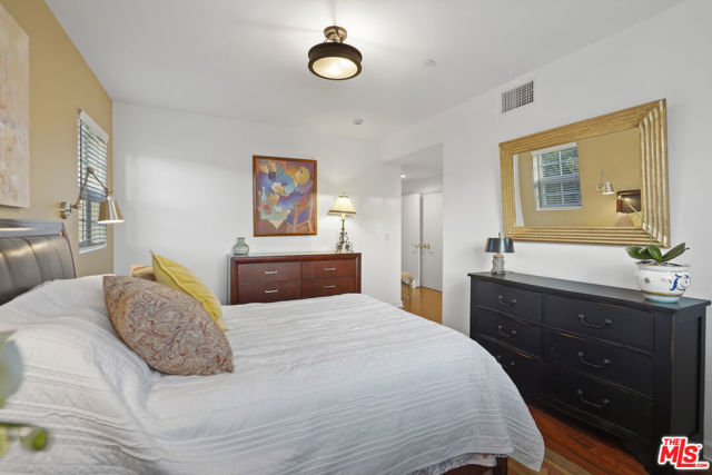 13308 Valleyheart Drive, Sherman Oaks CA: https://media.crmls.org/mediaz/581e1663-bfb6-4c58-b7f7-a12c3530d935.jpg