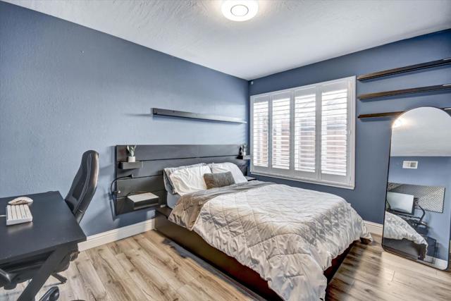 5078 Corte Verde Drive, San Jose CA: https://media.crmls.org/mediaz/581e8d0d-a9a7-47a4-871b-4debdceede89.jpg