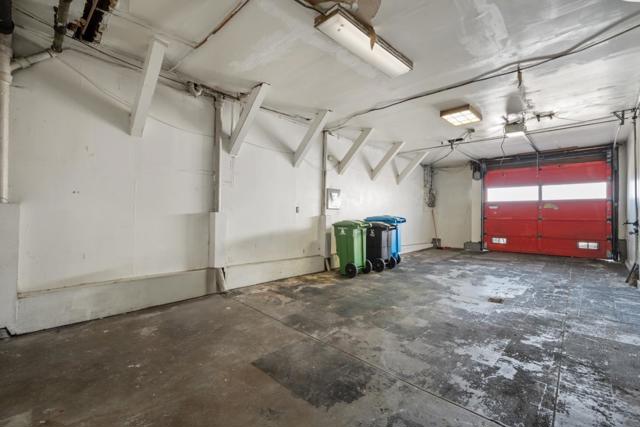 1615 La Salle Avenue, San Francisco CA: https://media.crmls.org/mediaz/581ea501-b9ac-4d6c-a4a2-a8437a9aa1eb.jpg
