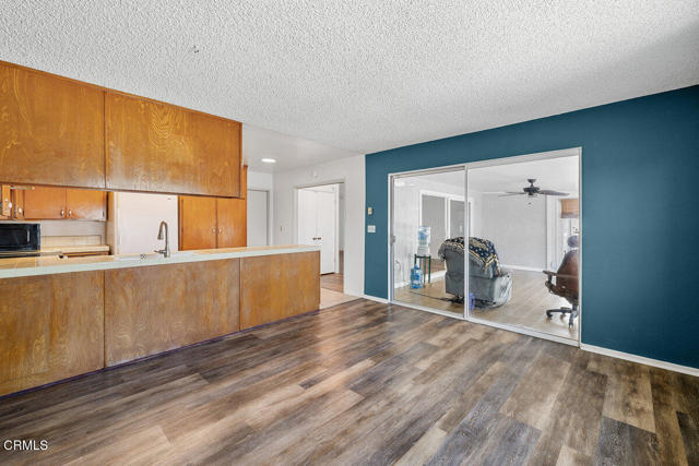 Detail Gallery Image 13 of 32 For 203 E Garden Gr, Port Hueneme,  CA 93041 - 2 Beds | 2 Baths