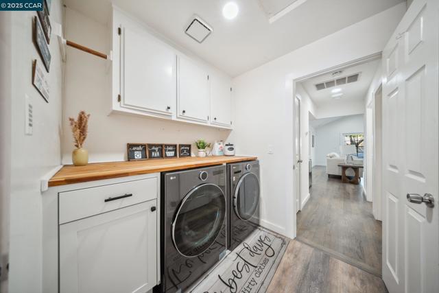 5497 Silver Sage Ct, Concord CA: https://media.crmls.org/mediaz/581ee96d-0e0b-46fb-83fd-88bc990adb72.jpg