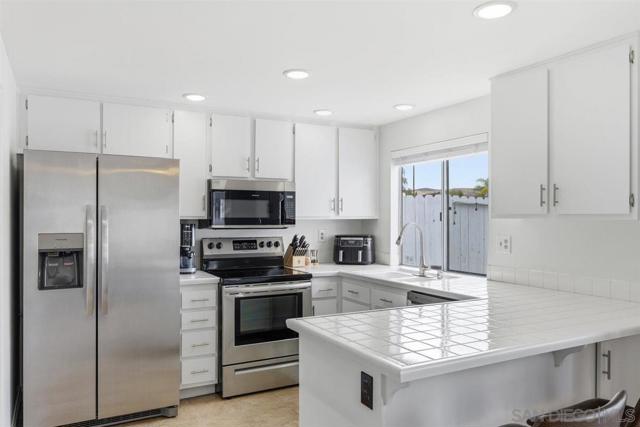 10660 Braverman Drive, Santee CA: https://media.crmls.org/mediaz/58211a77-29df-4b08-9084-ecf59b2b46f3.jpg