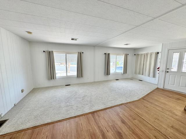 32075 Westchester Drive, Thousand Palms CA: https://media.crmls.org/mediaz/5821dc77-7db9-4047-9dce-37b479c2049a.jpg