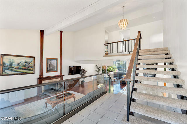 2108 N Brower Street, Simi Valley CA: https://media.crmls.org/mediaz/5821f75b-6bcc-44c1-9f98-577be1e4e3cb.jpg