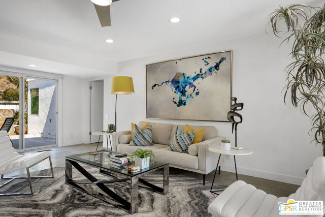 2566 S Calle Palo Fierro, Palm Springs CA: https://media.crmls.org/mediaz/58221574-4a70-42b7-b521-fb9ba04457dc.jpg