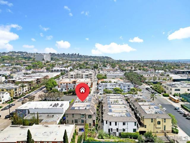 726 Silver Street, La Jolla CA: https://media.crmls.org/mediaz/58222d2c-174f-4714-a466-4b858205b846.jpg