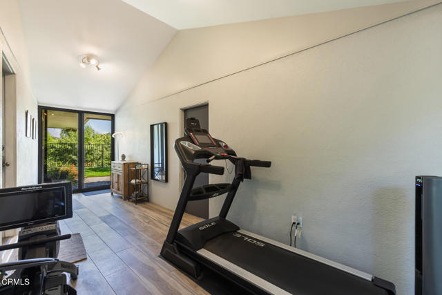 3608 Hampstead Road, La Canada Flintridge CA: https://media.crmls.org/mediaz/5822366c-fccd-40c6-ab41-9f9d23736793.jpg