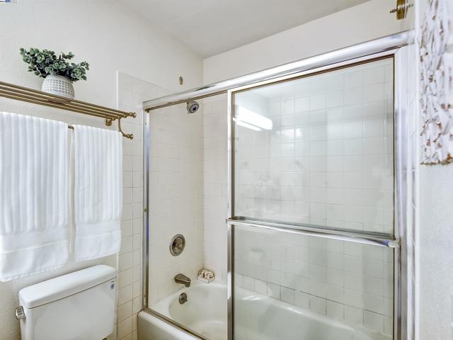 1930 Mission St, San Francisco, California 94103, ,1 BathroomBathrooms,Condominium,For Sale,Mission St,41047812