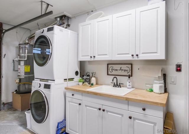 17048 Handlebar Rd, Ramona CA: https://media.crmls.org/mediaz/58234660-fb69-4f3d-81cd-189a83fdd0fb.jpg
