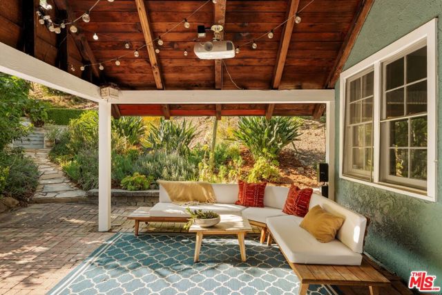 2 Bed Home for Sale in Los Angeles, California