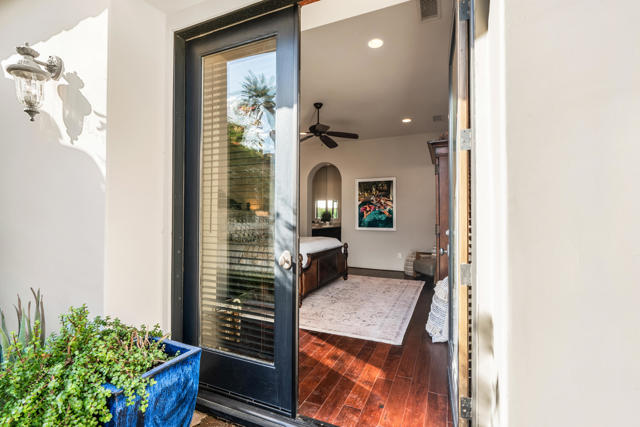 56738 Palms Dr Drive, La Quinta CA: https://media.crmls.org/mediaz/58258f92-36c2-4b7d-89b2-c943bf1d890a.jpg