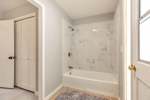 445 Marks Drive, Hollister CA: https://media.crmls.org/mediaz/5826ad9c-2081-4ea2-978a-53fa984bc5e2.jpg