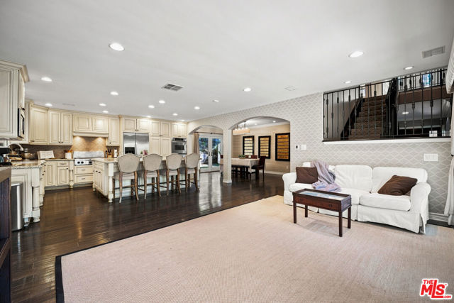 4 Bed Home for Sale in Encino, California
