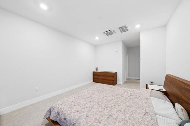 581 Yale Way, San Jose CA: https://media.crmls.org/mediaz/5826d59a-165c-4bd2-95f6-f09f9efe6d8b.jpg