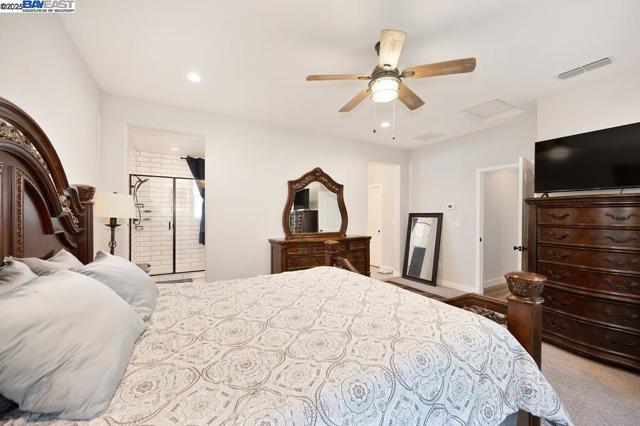 7544 Twin Bridges Ln, Citrus Heights CA: https://media.crmls.org/mediaz/582736fb-d925-4641-8f11-ef51e0d07083.jpg