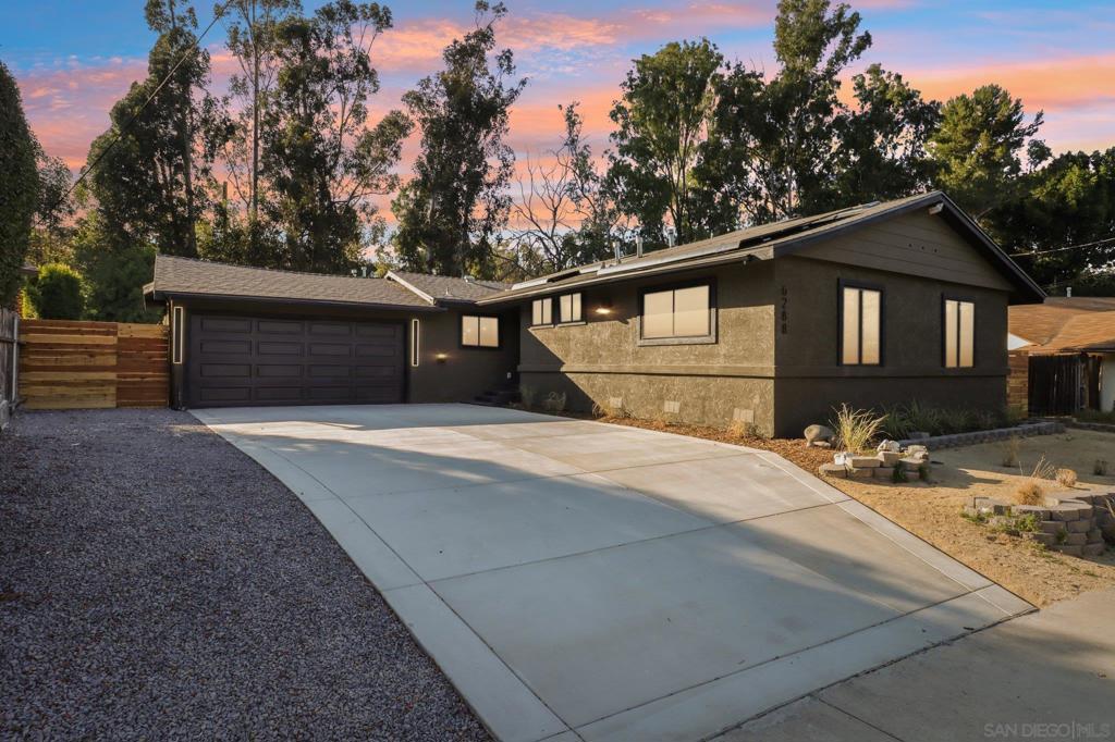 6288 Broadmoor Dr