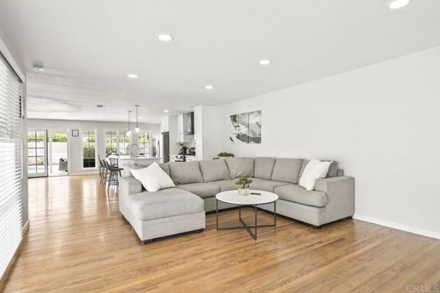 Detail Gallery Image 14 of 33 For 4625 Glacier Ave, San Diego,  CA 92120 - 3 Beds | 2 Baths