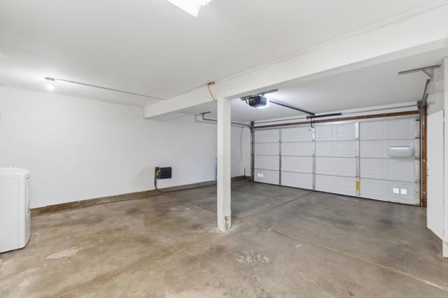 10969 Northshore Square, Cupertino CA: https://media.crmls.org/mediaz/5828ba81-77a7-46bf-a84b-579c21640792.jpg