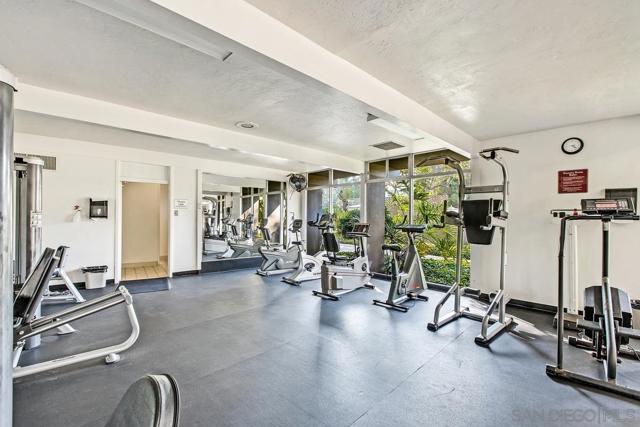 3050 Rue Dorleans, San Diego CA: https://media.crmls.org/mediaz/58292115-9522-4deb-aaa4-be11ebb32494.jpg
