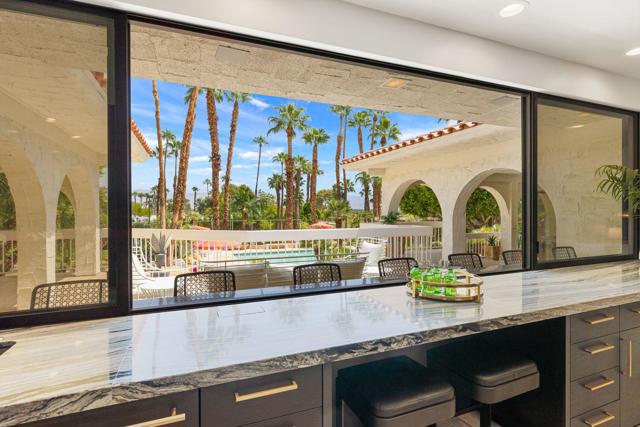 70663 Oroville Circle, Rancho Mirage CA: https://media.crmls.org/mediaz/582928a8-ad1e-47c2-9f92-1e012e29b5bc.jpg