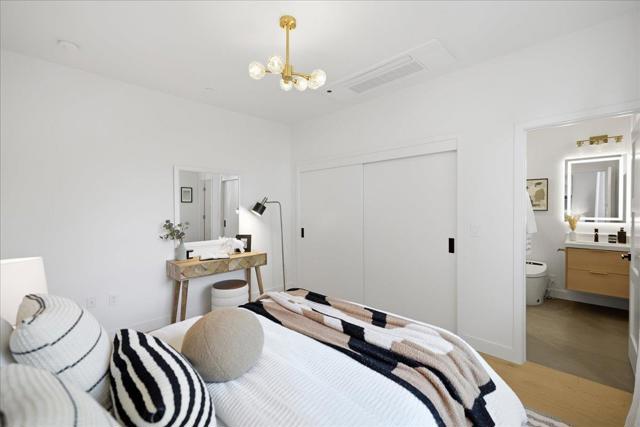 747 W Washington Avenue, Sunnyvale CA: https://media.crmls.org/mediaz/58294116-d7b0-45ce-8bcd-44aedf223c85.jpg