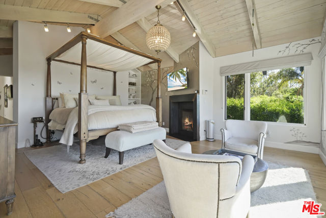 Drew Fenton | 3631 SERRA Road Malibu CA | MLS: 7403357 Drew Fenton | 3631 SERRA Road Malibu CA | MLS: 7403357