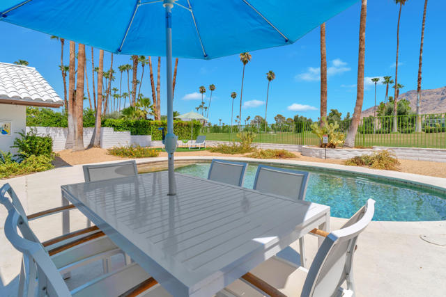 2598 S Camino Real, Palm Springs CA: https://media.crmls.org/mediaz/582a6f57-d0f7-4145-b004-dc2b8aa6e3c1.jpg