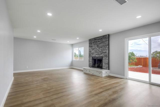 824 PARAISO AVE, Spring Valley CA: https://media.crmls.org/mediaz/582b7a48-a352-414e-8ba5-a849735537e4.jpg